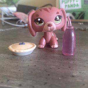 Lps Dachshund Toy With Accessories!